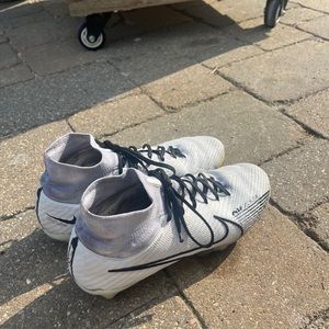 Nike women’s white soccer cleats